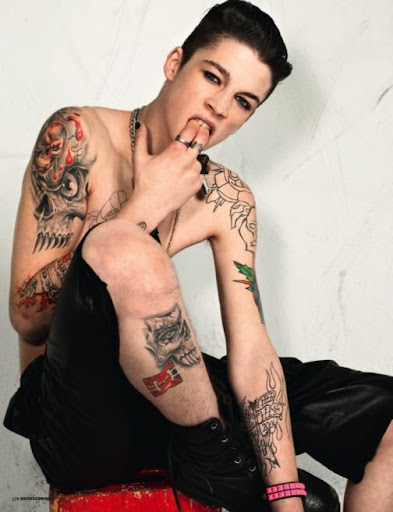 tattooed models. In other male-models-who-score