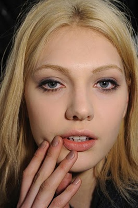 Marc Jacobs  Nail 5