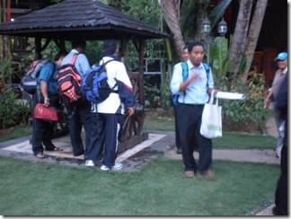PB120557_640x480