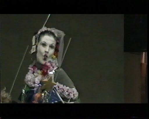 Judith Milligan as emblem figure (frame capture from DV documentation, Kulturdrang Nach Osten, Siberia 2002)