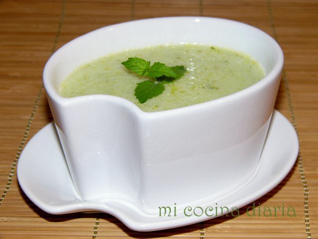 Sopa fría de pepinos (Холодный огуречный суп)