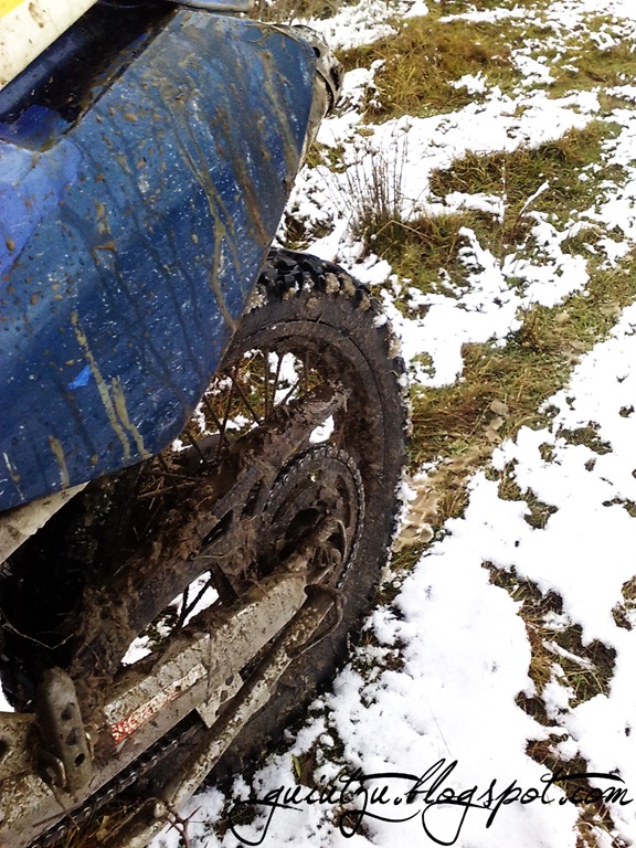 [enduro pe zapada[6].jpg]