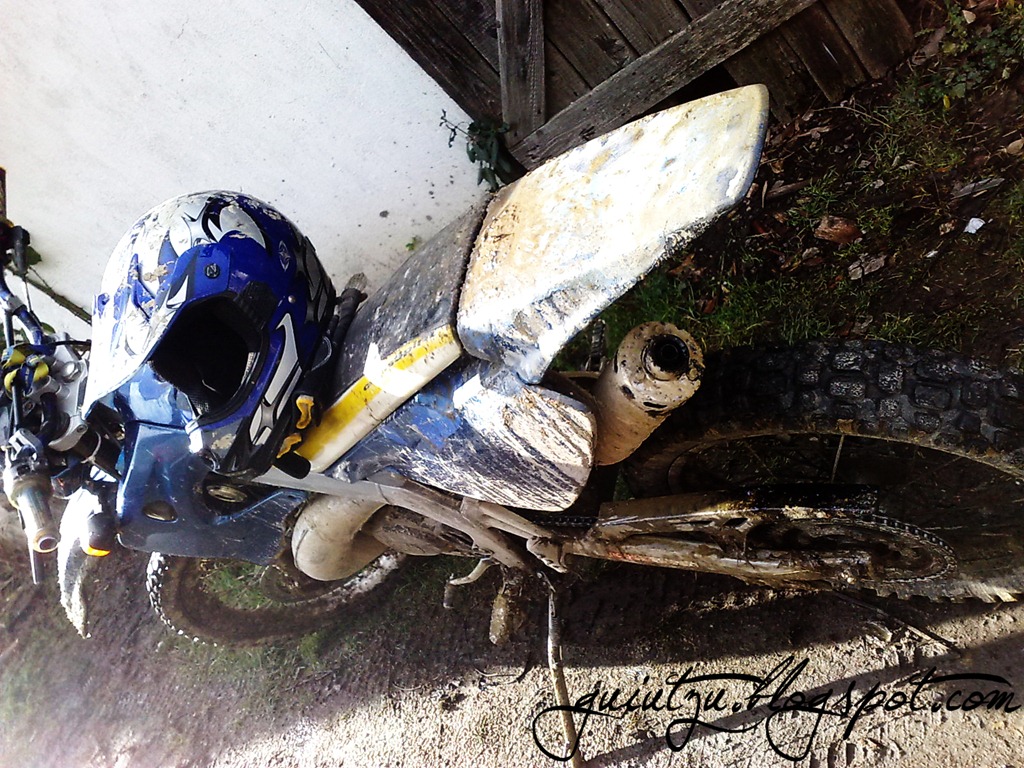 [tehnici de pilotaj enduro motocross[6].jpg]