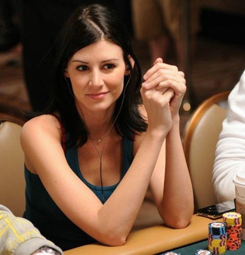 The Hot And Pretty Poker Girls