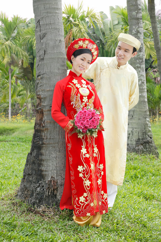 Áo dài khăn đóng