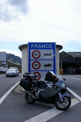 [France[4].jpg]