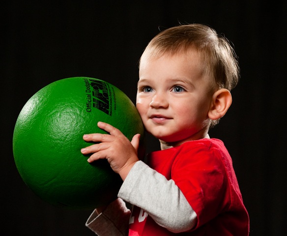 [20091008-lcudodgeball128[5].jpg]