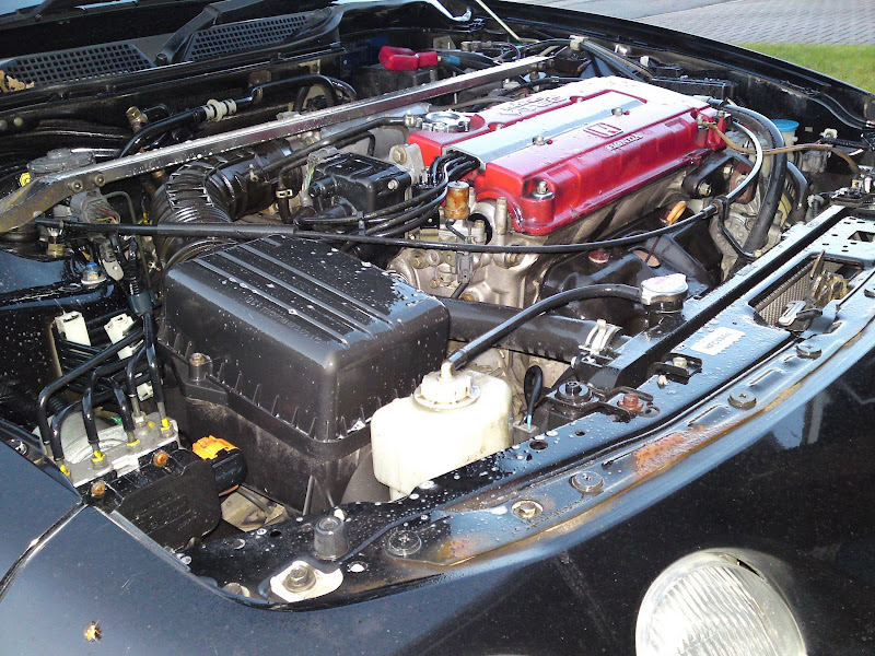 Spruce up of Integra engine bay Detailing World
