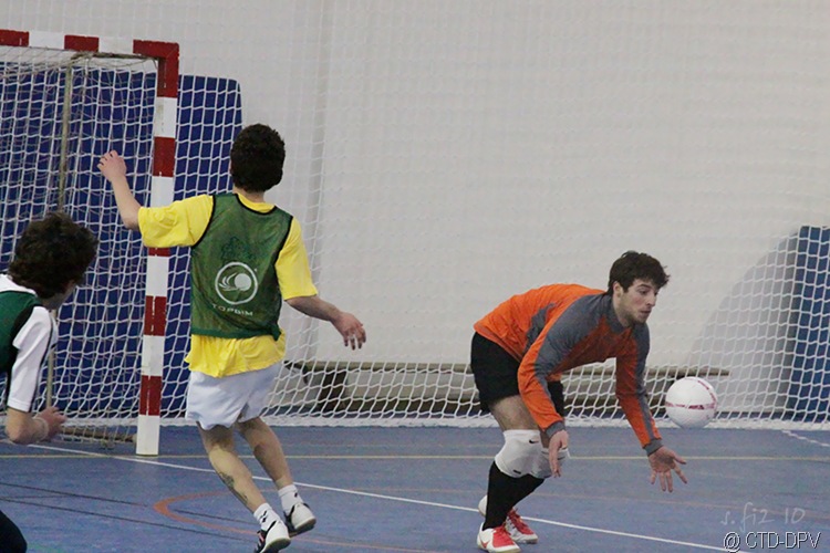 [futsal 10-02-10 170 copy[2].jpg]