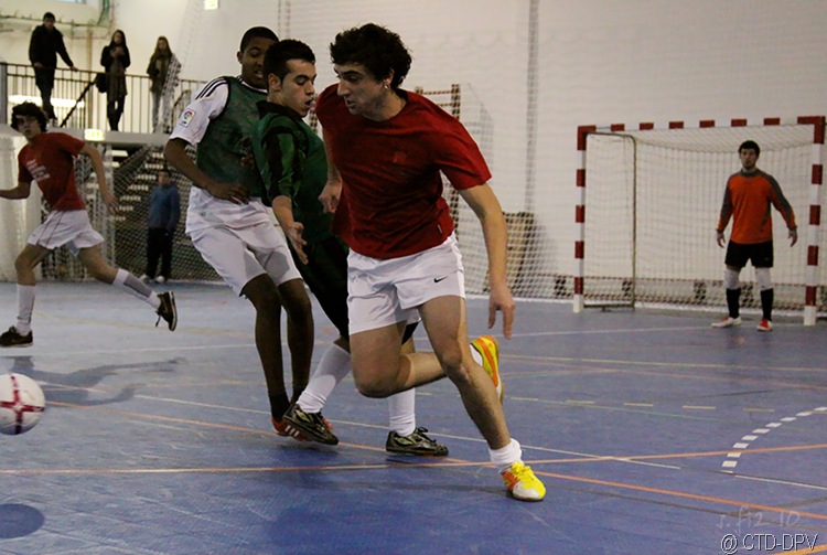 [futsal 10-02-10 022 copy[2].jpg]