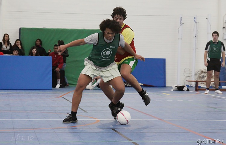 [futsal 10-02-10 107 copy[2].jpg]