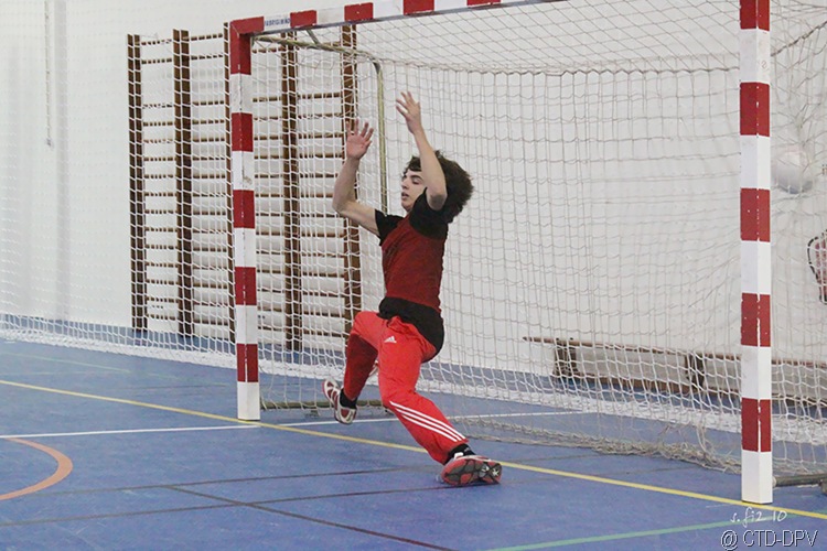 [futsal 10-02-10 259 copy[2].jpg]