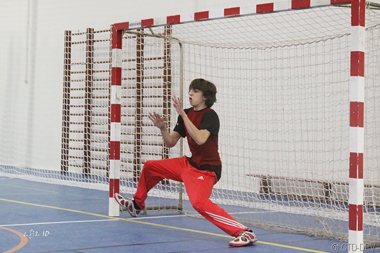 [futsal 10-02-10 251 copy[2].jpg]