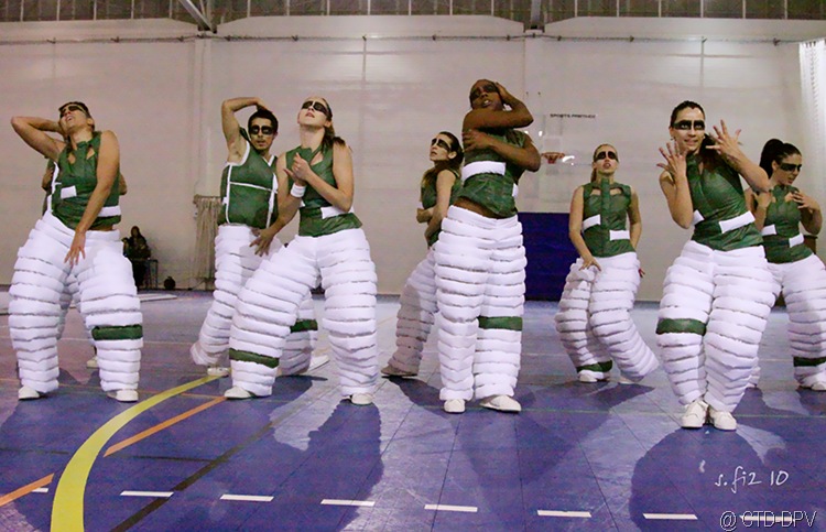 [sarau dpv 299 copy[2].jpg]