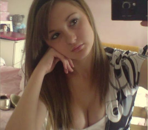 Sexy Blonde Cute Girls Horney Pictures from Facebook