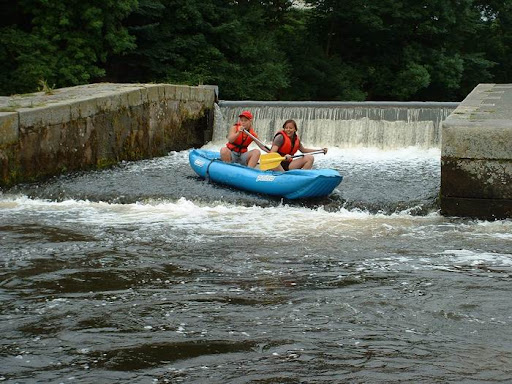 kanoen op de bovenstroom van de Vltava kanotocht op de Otava