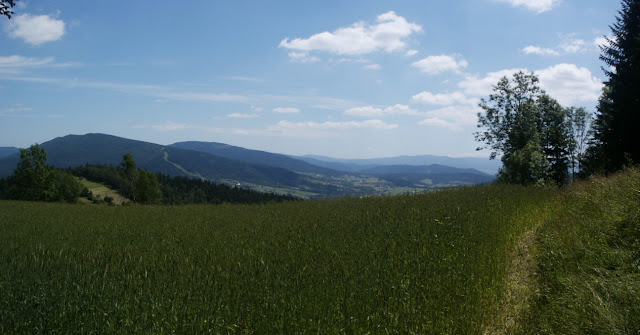 http://lh5.ggpht.com/_AUiIwSjvNoQ/TEcbFwnqn7I/AAAAAAAAD9I/Q-7sTKdE6Ho/s640/Panorama%201bis.JPG