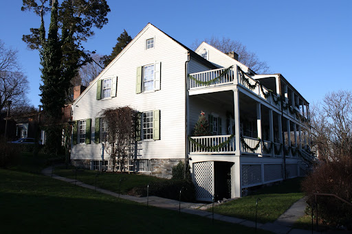 Bush-Holley: Southeast corner