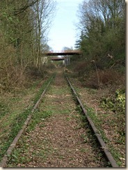 Een afgedankte spoorweg: de lijn van Hasselt  naar Maastricht. Zie http://nl.wikipedia.org/wiki/Spoorlijn_20_Hasselt_-_Maastricht
