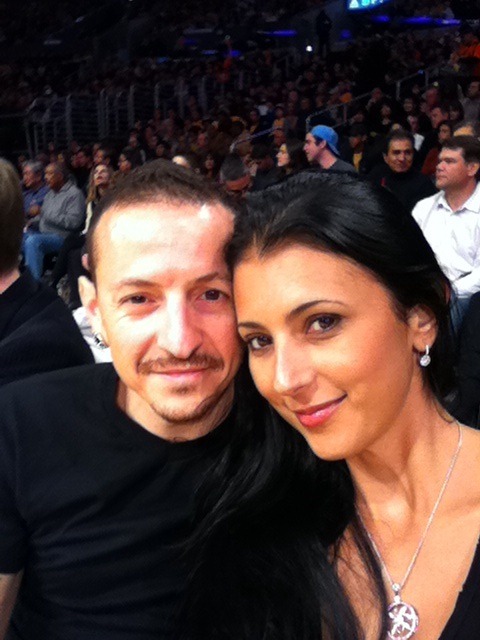 [Chester y Talinda Bennington.jpg]