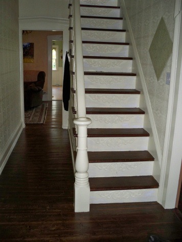 [0 HallwayStairsAFTER[3].jpg]