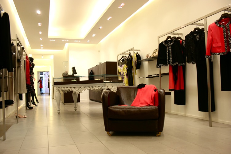 Boutique MBurani_Roma Boutique MBurani_Roma