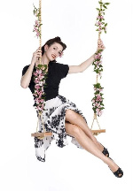 Click to see FLEUR DE GUERRE Special Feature...