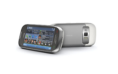 Nokia-C7_front_and_back.jpg