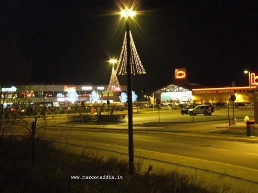 Parcheggio del Bennet il 28/12/2008 Parcheggio del Bennet il 28/12/2008