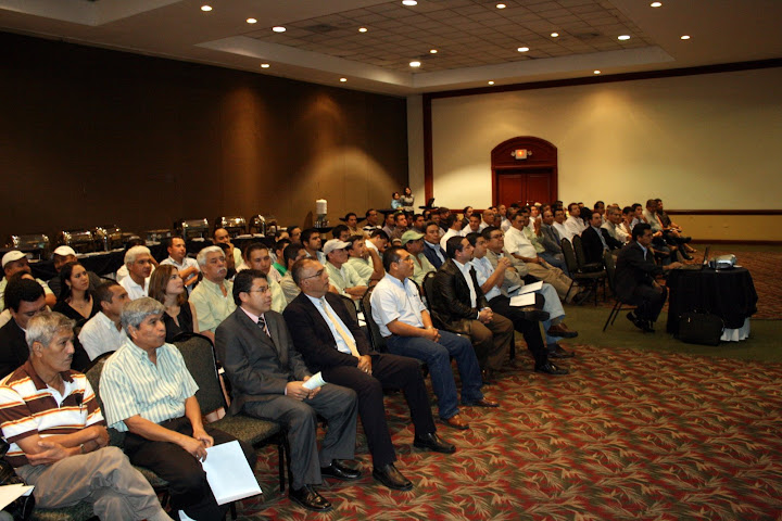 Asistentes al Evento de lanzamiento de ATACA 2010 Asistentes al Evento de lanzamiento de ATACA 2010