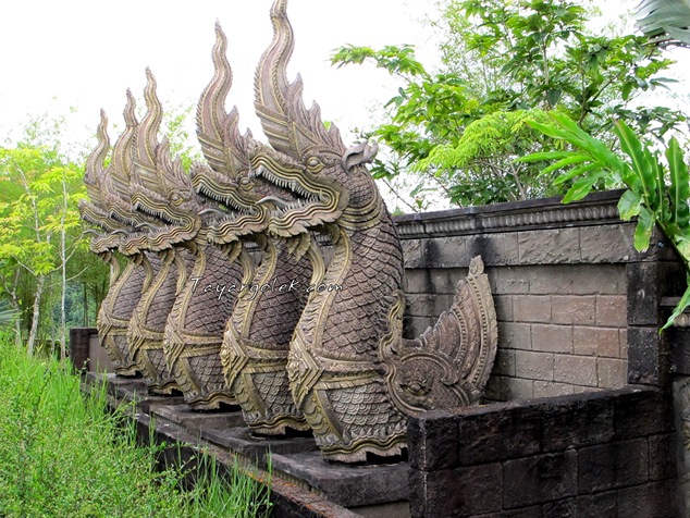 Betong Dragon Statue