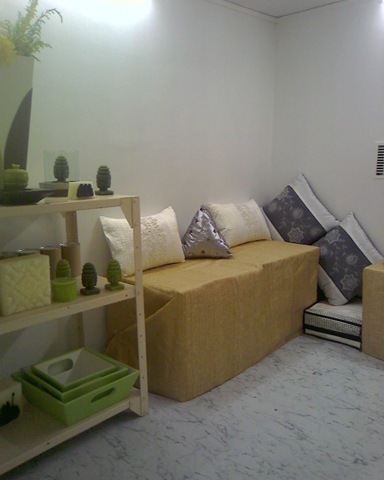 [upstairs gallery2[4].jpg]