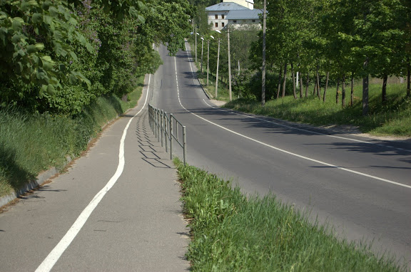 Siauras dviračių takas Siauras dviračių takas