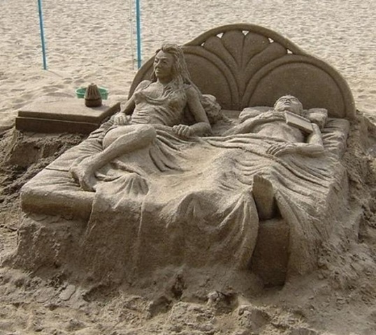 [sand_castles_20[6].jpg]