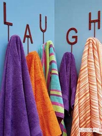 [coat_hangers_18[4].jpg]