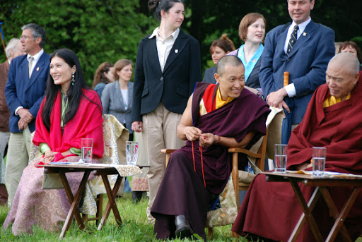 Gesar Festival Lhasang (C) Sean Raggett 2008