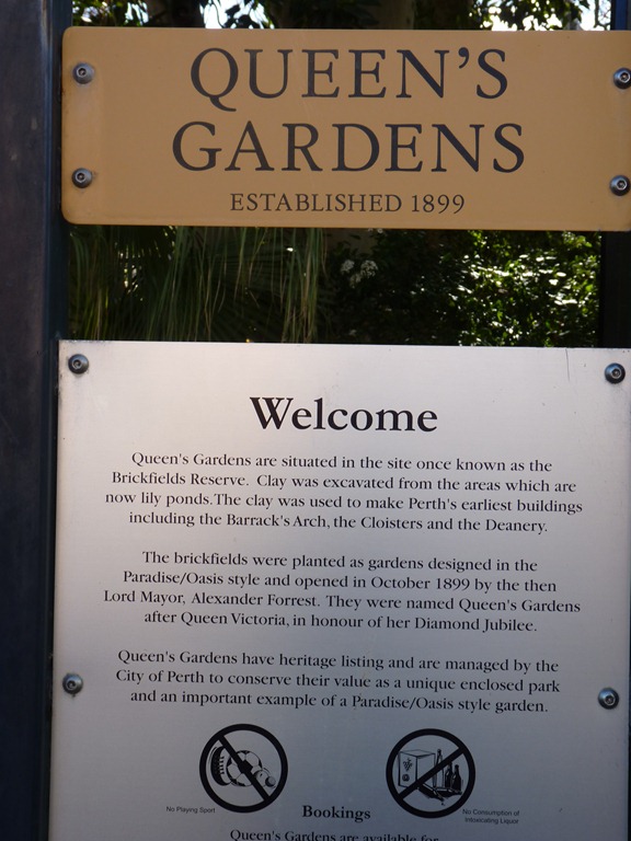 Qeens Garden sign