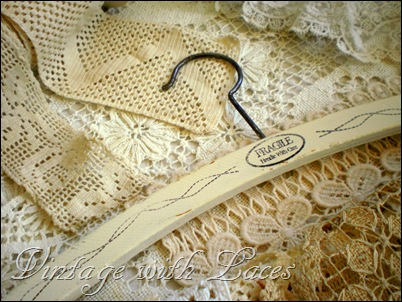 Painted and Stamped Clothes Hangers by Vintage with Laces Painted and Stamped Clothes Hangers by Vintage with Laces