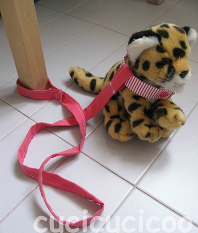 [cheetah leash[5].jpg]