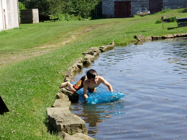 [July2010 091[2].jpg]