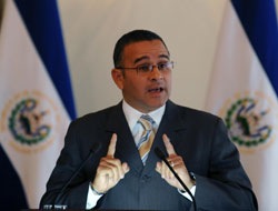 [Mauricio Funes AFP[3].jpg]