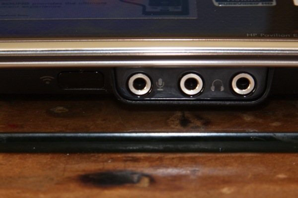 [dv71270_0242.jpg]
