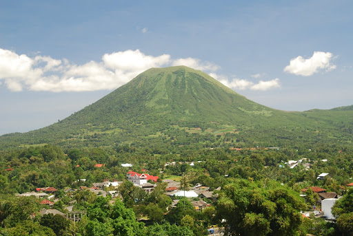 [Image: Tomohon+-+Gunung+Lokon.JPG]