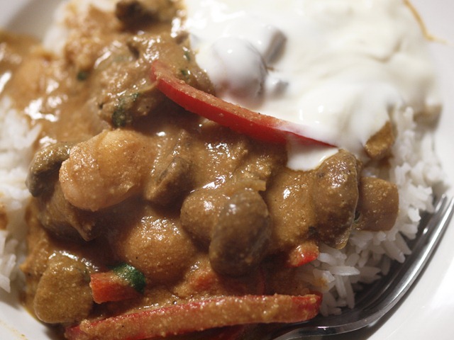 [butter bean korma curry[4].jpg]
