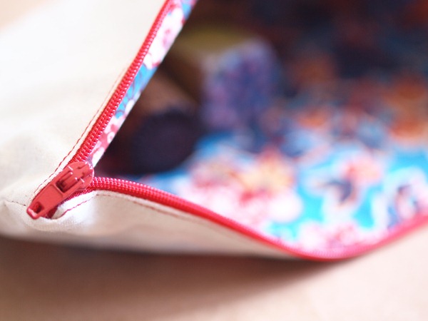 stamp case zip