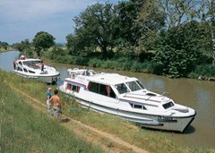 Large Choice of Boats to Hire
