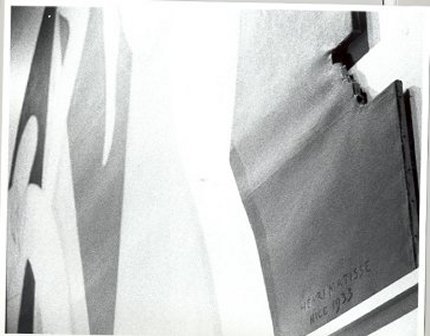 Matisses La Danse arriving