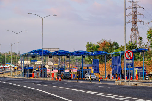 Pintu tol Jembatan Suramadu (sisi madura)
