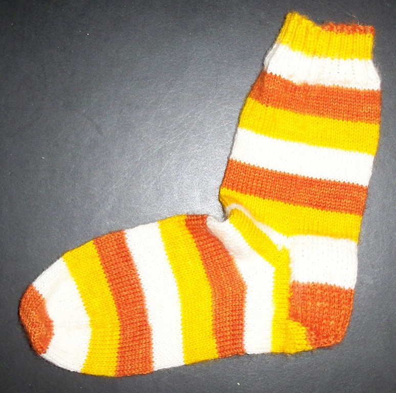 [String Theory - Continuum - Galactic Ghoul - Sock 1[2].jpg]