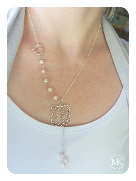 [picture frame necklace 1[2].jpg]